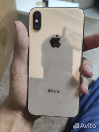 Продам iPhone xs на 64