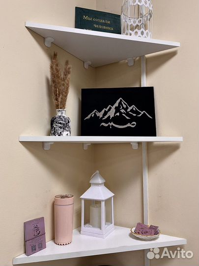 Картина с вышивкой на ткани