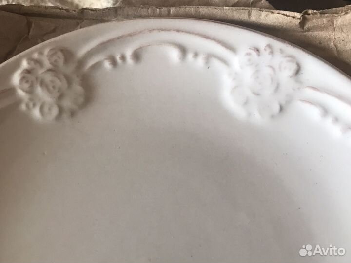 Столовый сервиз тарелки.Винтаж новые