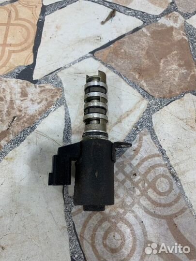 Клапан фазорегулятора Nissan Teana J32