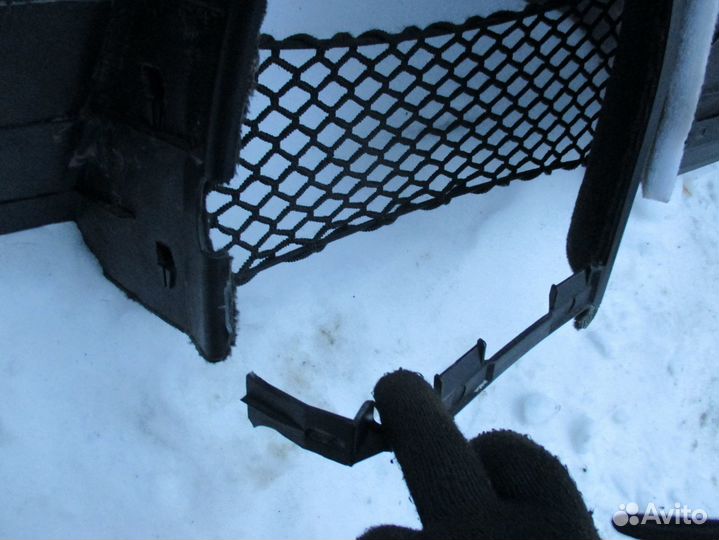 Обшивка багажника W251 R-klasse