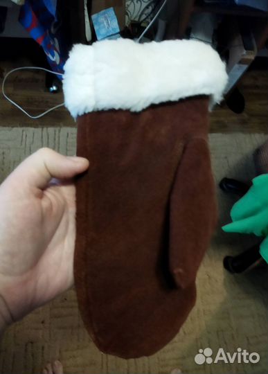 Варежки новые,с натуральными замшей и мехом