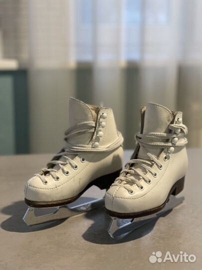 Фигурные коньки wifa 27