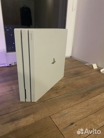 Sony PS4 pro белая