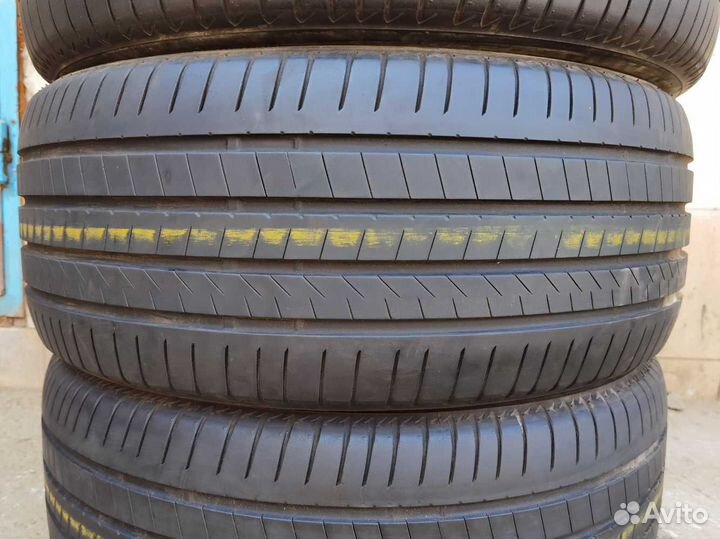 Bridgestone Alenza 001 285/45 R22 108H