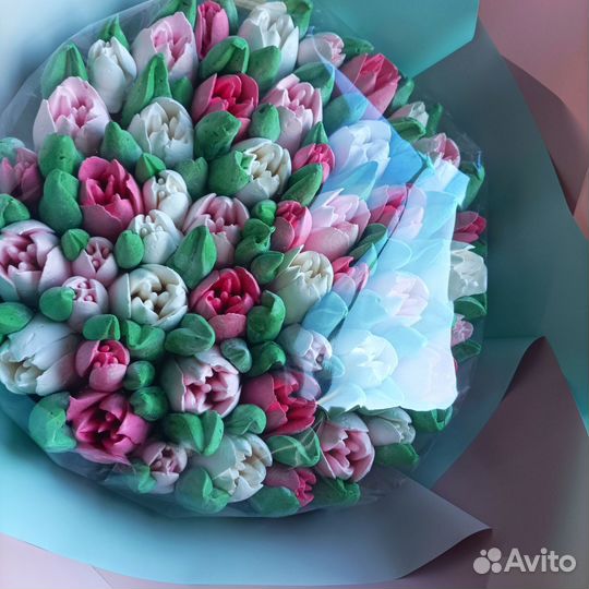 Букет из тюльпанов 30 см