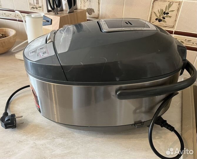 Мультиварка Redmond RMC - M4510