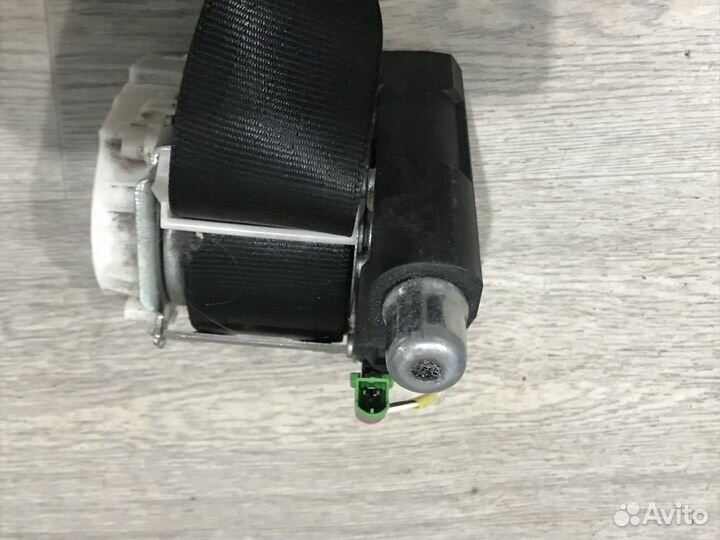 Ремни безопасности Skoda Fabia