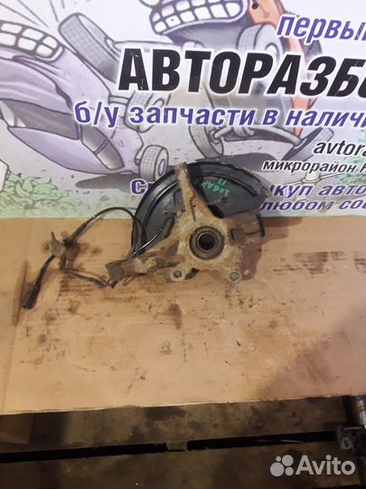 Кулак поворотный передний правый Renault Logan