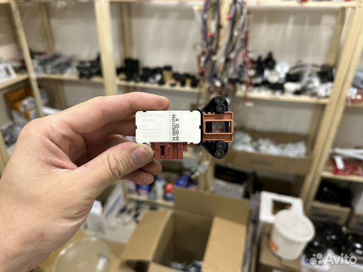 Убл (замок) стиральной машины Beko