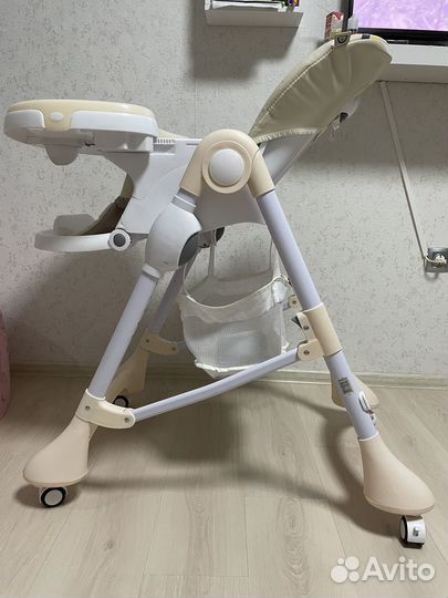 Стульчик для кормления Babyton Happy Animals Beige