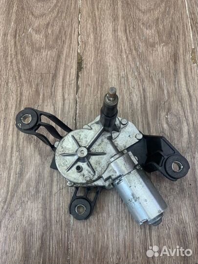 Мотор дворников задний Opel Astra H хетчбэк 5-ти