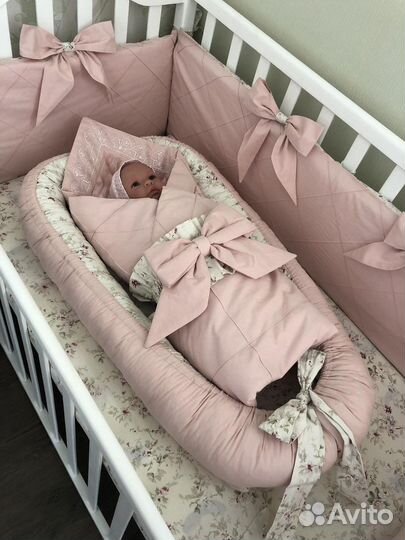 Бортики в кроватку, конверт на виписку, кокон