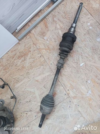 Ступица задняя 2 шт ниссан санни