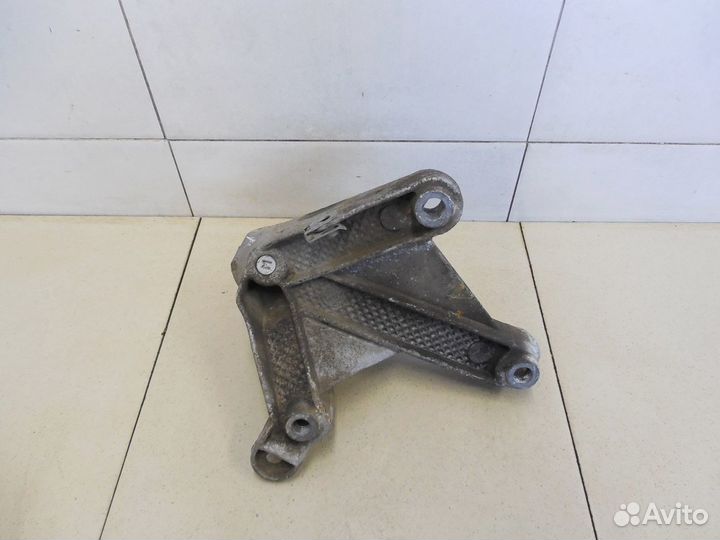 Кронштейн кпп Logan 2005-2014