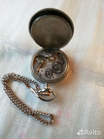 Старинные карманные часы