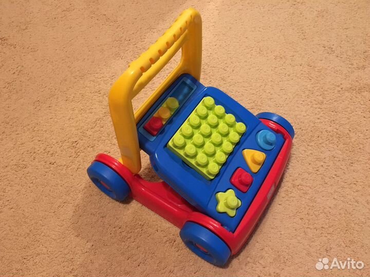 Каталка с конструктором для малыша mega bloks