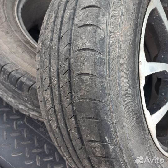 Комплект летней резины 215/65/16