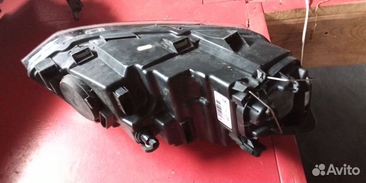 Фара галоген левая Volkswagen Polo V 2009-2013