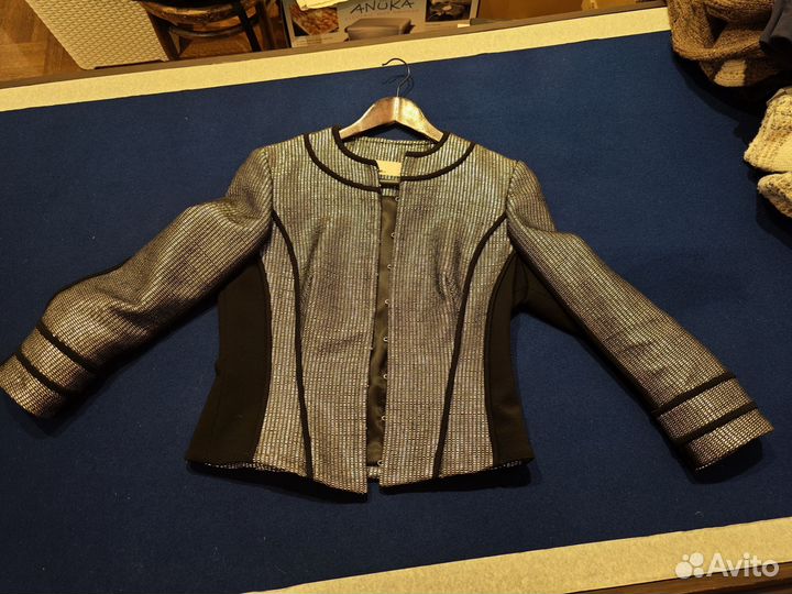 Пиджак женский 42 44