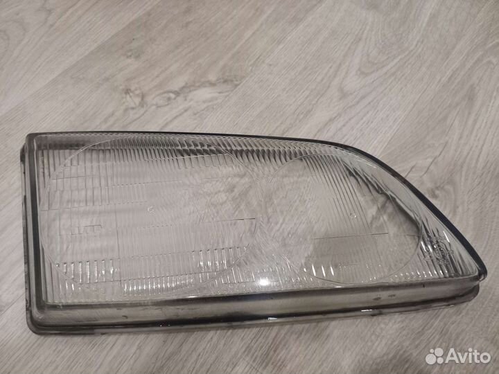 Стекло фары правое Ipsum sxm 10