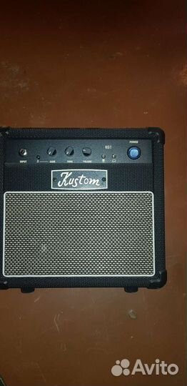 Гитарный комбоусилитель