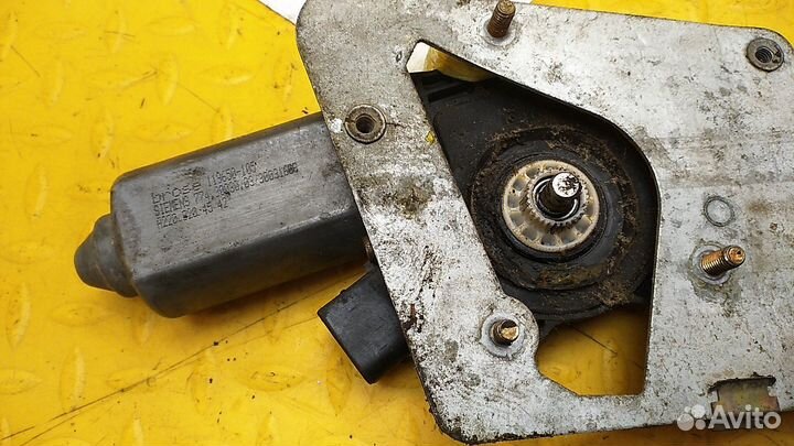 Моторчик стеклоподъемника W463 G-klasse