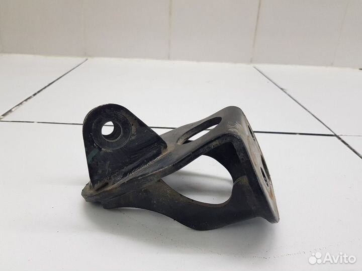 Кронштейн амортизатора задний правый (Geely Atlas)