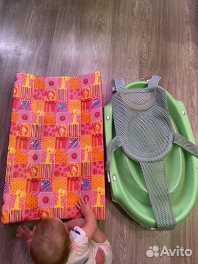 Пеленальная доска и складная ванночка