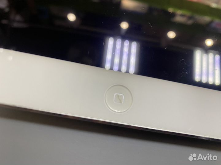 Планшет Apple iPad Air 64Gb Wi-Fi + Cellular б/у