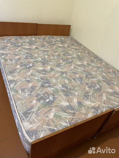 Кровать односпальная