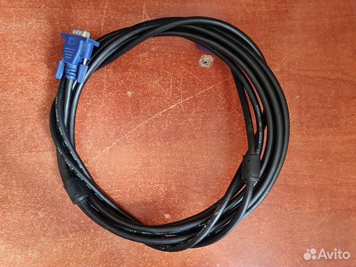 Кабель vga-vga. Длина 5м