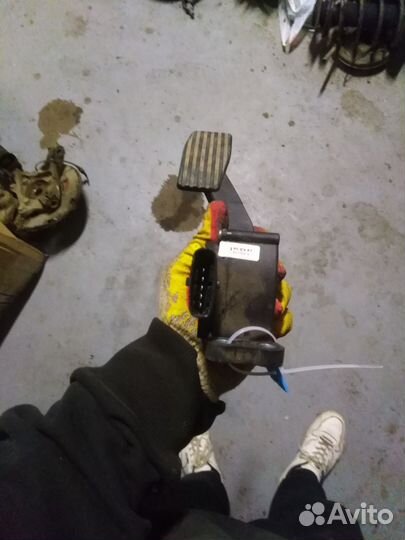 Педаль газа LADA Granta cross