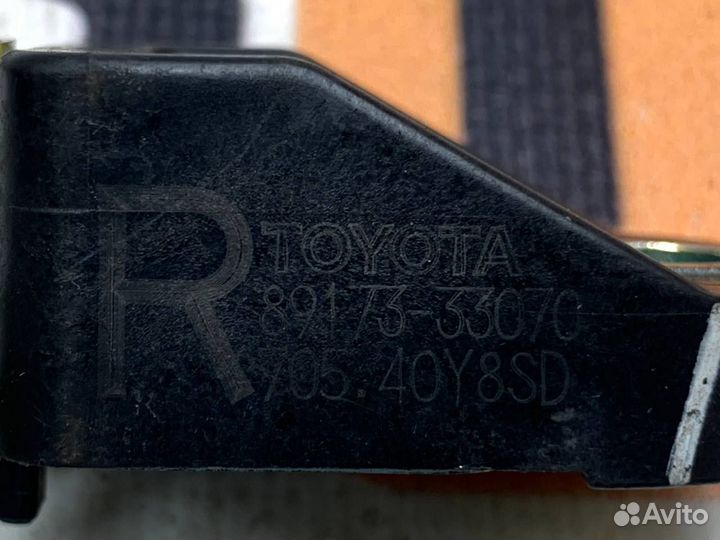 Датчик удара передний правый Toyota Camry 40