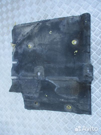 Шумоизоляция Mercedes-Benz A9606822104