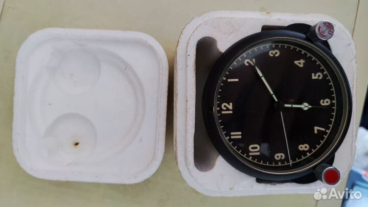Часы бортовые авиационные