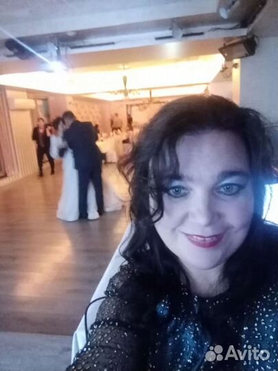 Ведущая праздников