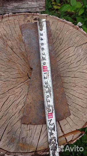 Топор старинный