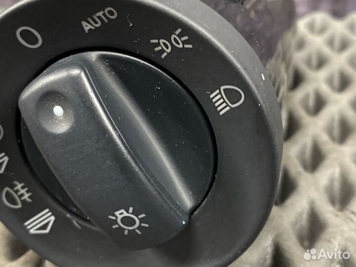 Переключатель света Audi A4 B7 BFB 2006