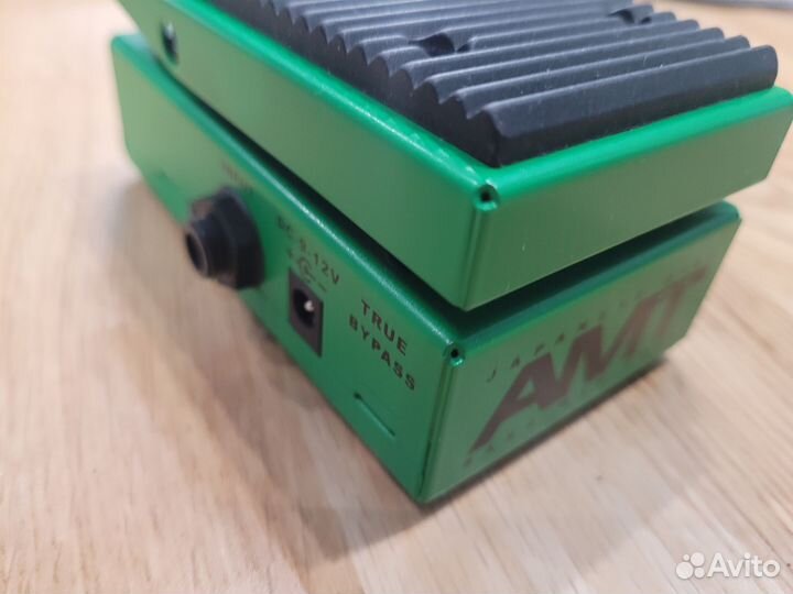 Педаль AMT WH-1B басовый wah