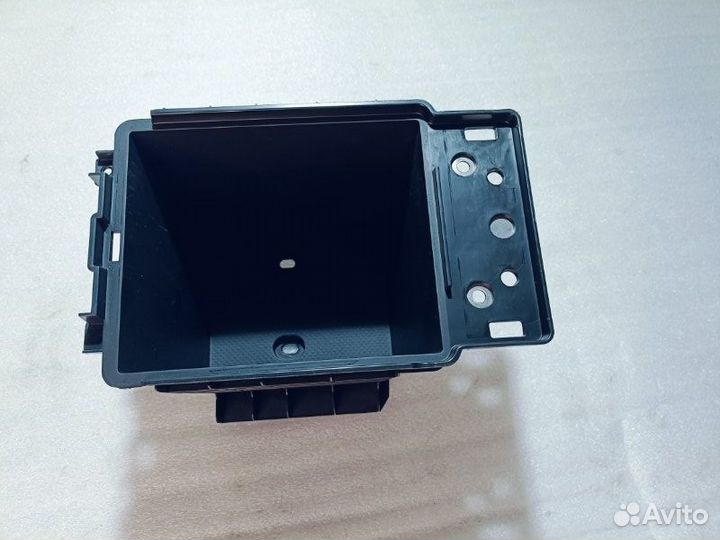 Ящик консоли Mitsubishi Galant Fortis CY6A 2011