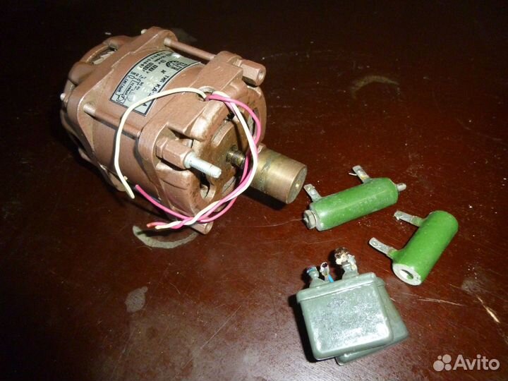 Электродвигатели старые от старой техники