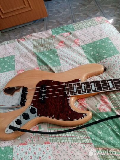 Бас гитара Литвор мастеровая