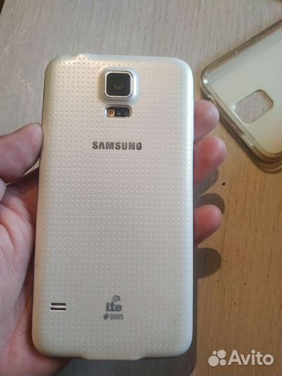 Телефон Samsung