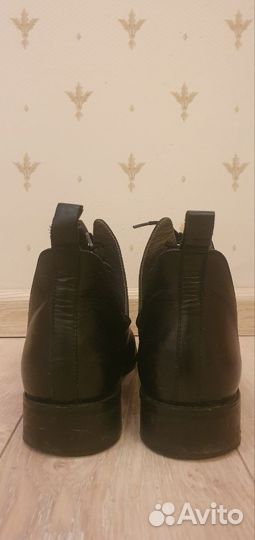 Ботинки кожанные женские 39