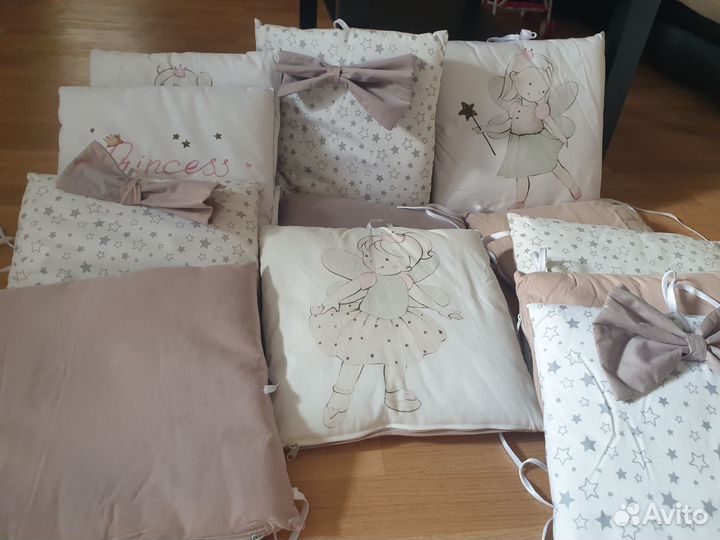 Комплект бортиков в кроватку