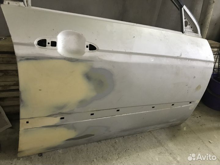 Дверь передняя правая Kia Cerato