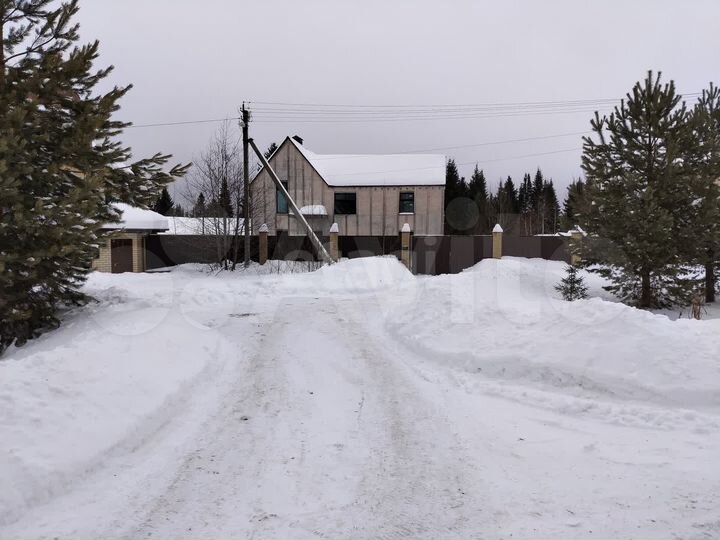 Дом 260 м² на участке 15 сот.