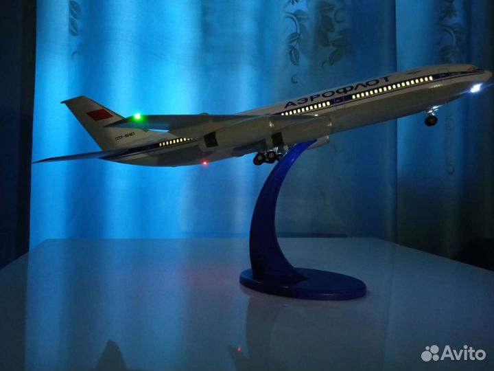 Ил-86 модель самолёта с подсветкой