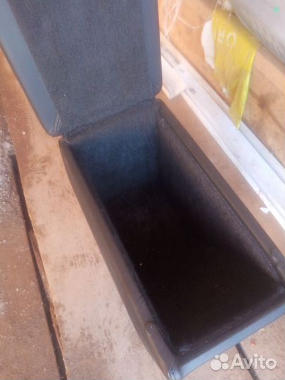 Подлокотник на LADA vesta